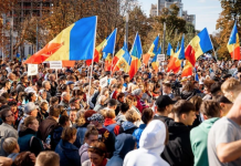 Митинги против правительства проходят в Молдове и Румынии митинг протестующих правительства