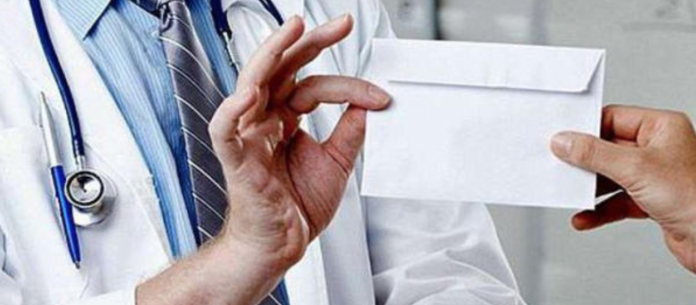 взятка семейный