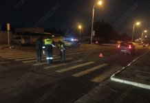 В Бендерах пенсионера на зебре сбила машина в Бендерах автомобиль сбил мужчину, пенсионера отвезли в больницу