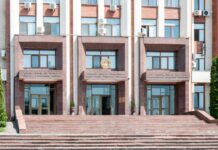 На лечение граждан за рубежом в бюджет заложено 42 миллиона рублей лечение граждан за рубежом