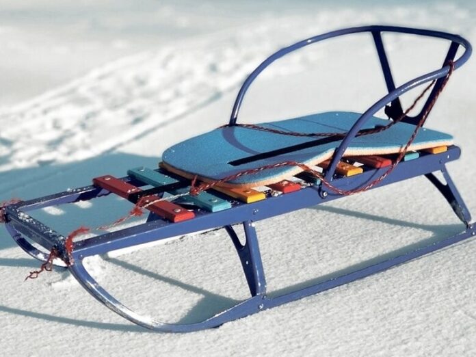 санки, травмы, снег