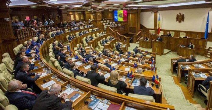 Источник изображения: rambler.ru Парламент, молдавский язык, румынский язык