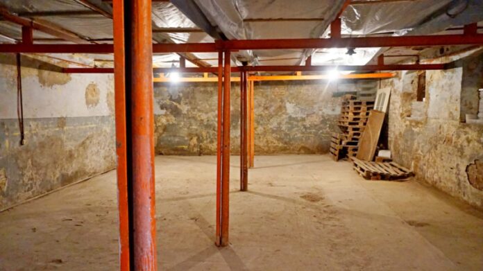 убежище. Фото с интернета убежище. Фото с интернета