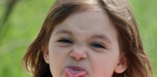 Где прилично показать язык в стране прилично