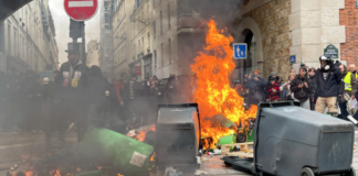 В Париже оценили убытки от протестов Париж