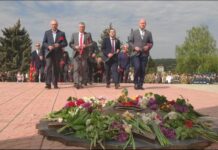 Митинг памяти на Обелиске Славы в Рыбнице 9 мая. Обелиск. Рыбница