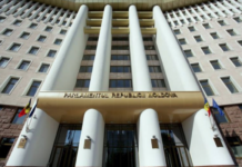 В Молдове больше не будет переводить законопроекты на русский язык РМ