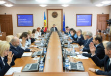 Граждане 27 стран ЕС могут трудоустроиться без разрешения на работу в Молдове Фото пресс-службы Правительства Молдовы