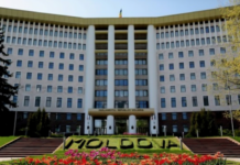 В Молдове предложили штрафовать русскоязычных депутатов штраф