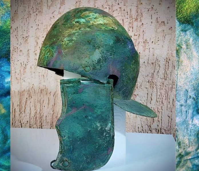 артефакт, шлем