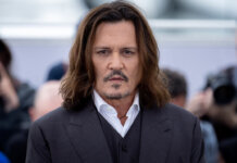 Джонни Депп без сознания попал в больницу