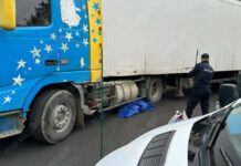 В Тирасполе фура насмерть сбила человека