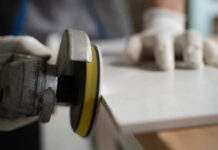 Utilizarea corectă a polizoarelor unghiulare în lucrările de tăiere și șlefuire