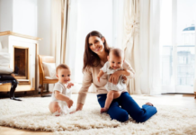 Сколько зарабатывают няни в России