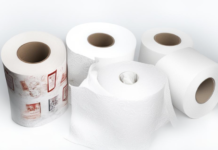 История туалетной бумаги: от губок к бумажным листам