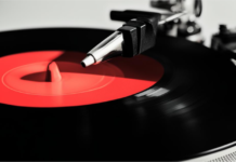 Музыкальная техника: виниловые проигрыватели и CD-плееры на пике популярности