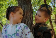 Юные рыбничане снялись в клипе на песню «Сирень» сирень, День Победы, клип, 9 мая